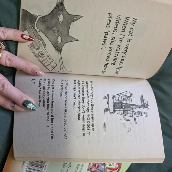 Colorful Joke Books Set - Picture 3 of 5